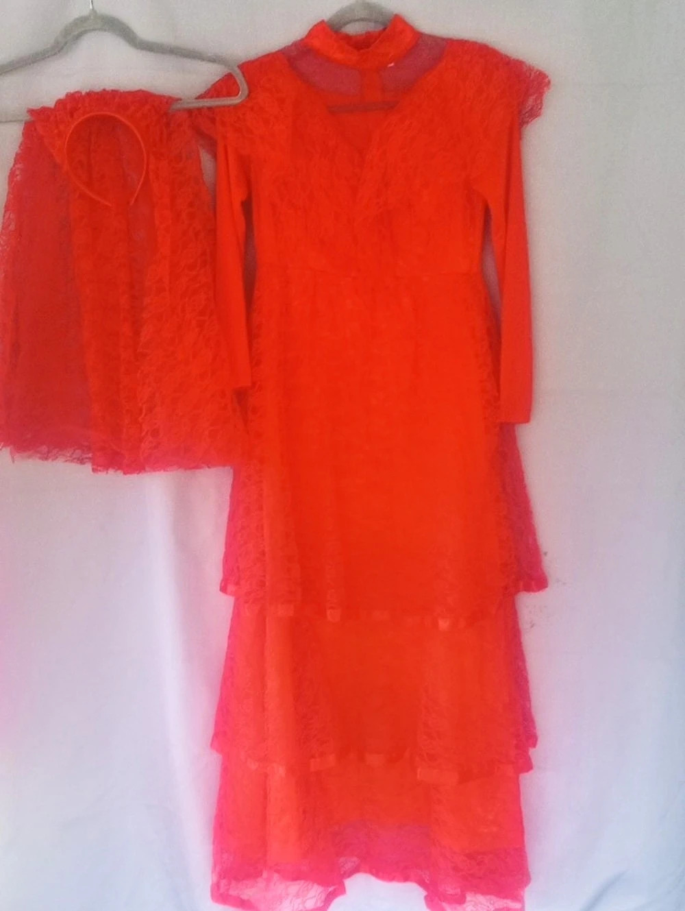 Red Lace Bridal Dress Halloween Costume Size Small Like New